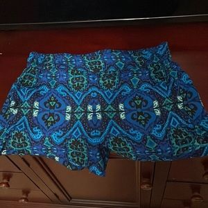 Express mid rise shorts